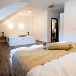 بيت ضيافة Stari Mayr
