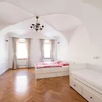 Stari Mayr كراني