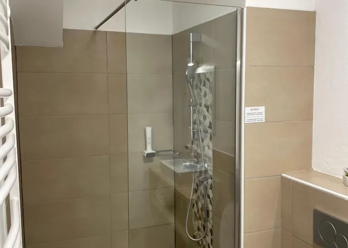 Stari Mayr كراني