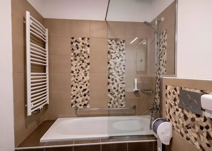 Stari Mayr بيت ضيافة كراني