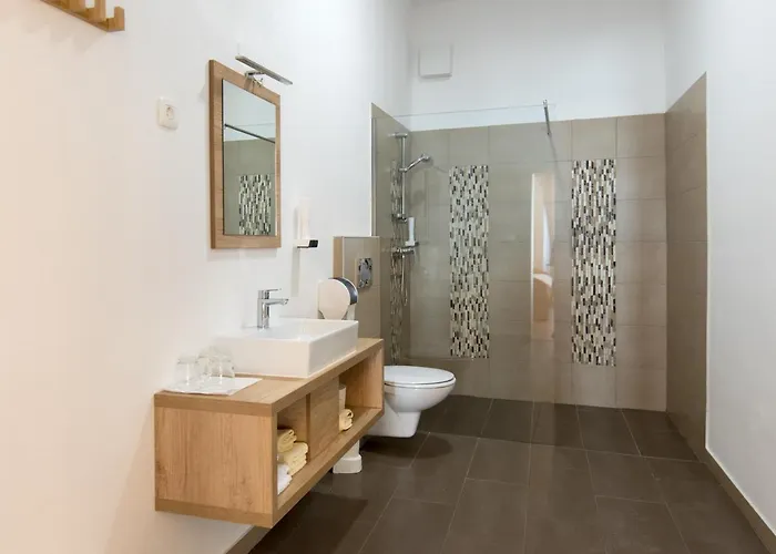 Гостевой дом Stari Mayr 4*